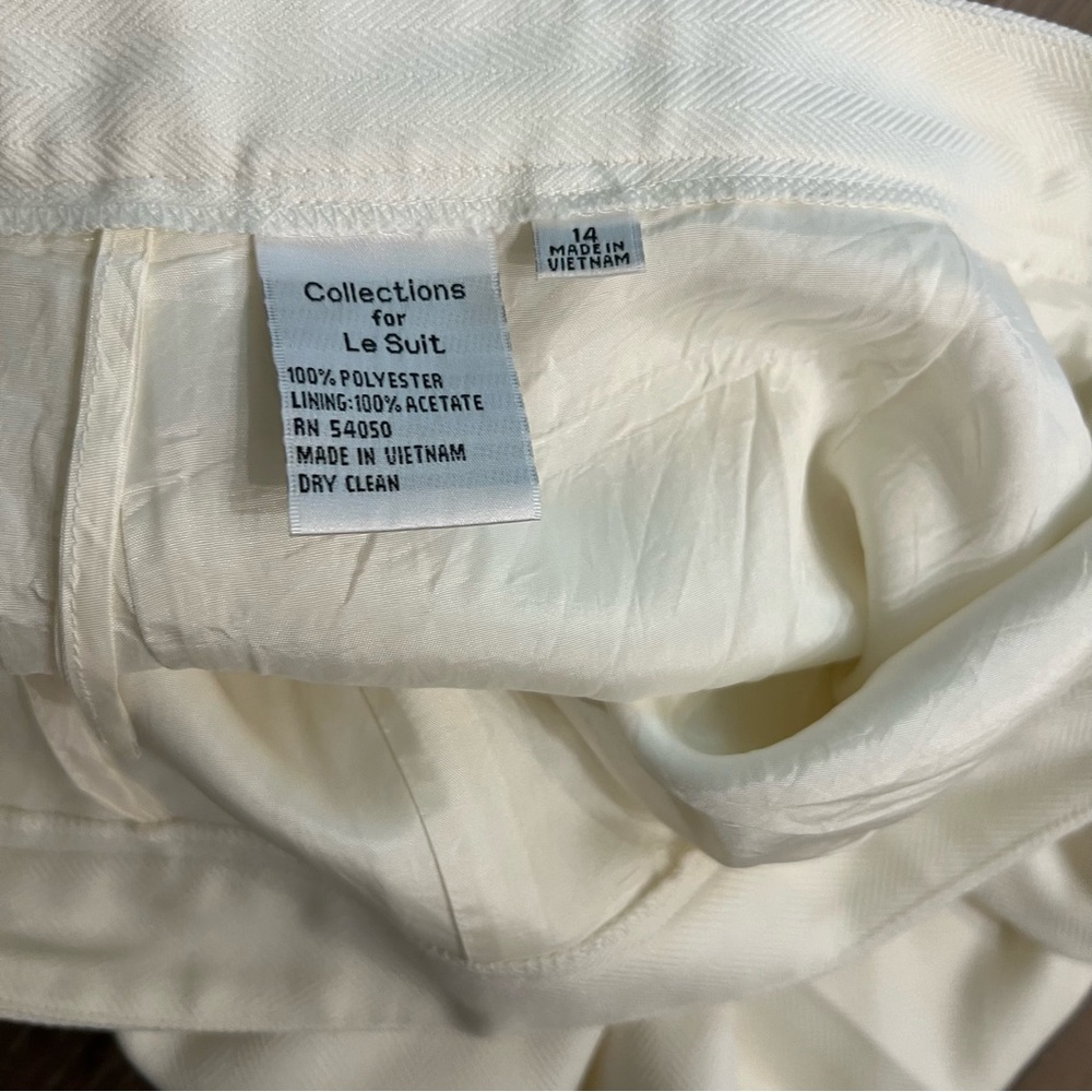 Le Suit White Straight Leg Pants - Picture 3 of 4